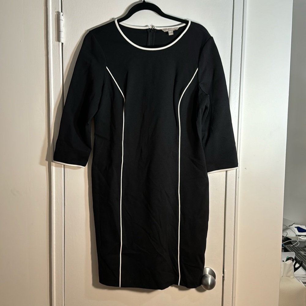 Black Banana Republic 3/4 length dress with white piping